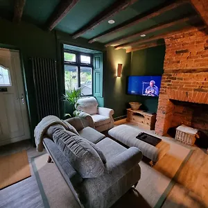 https://rose-cottage-oulton-leeds.yorkshirehotels.net